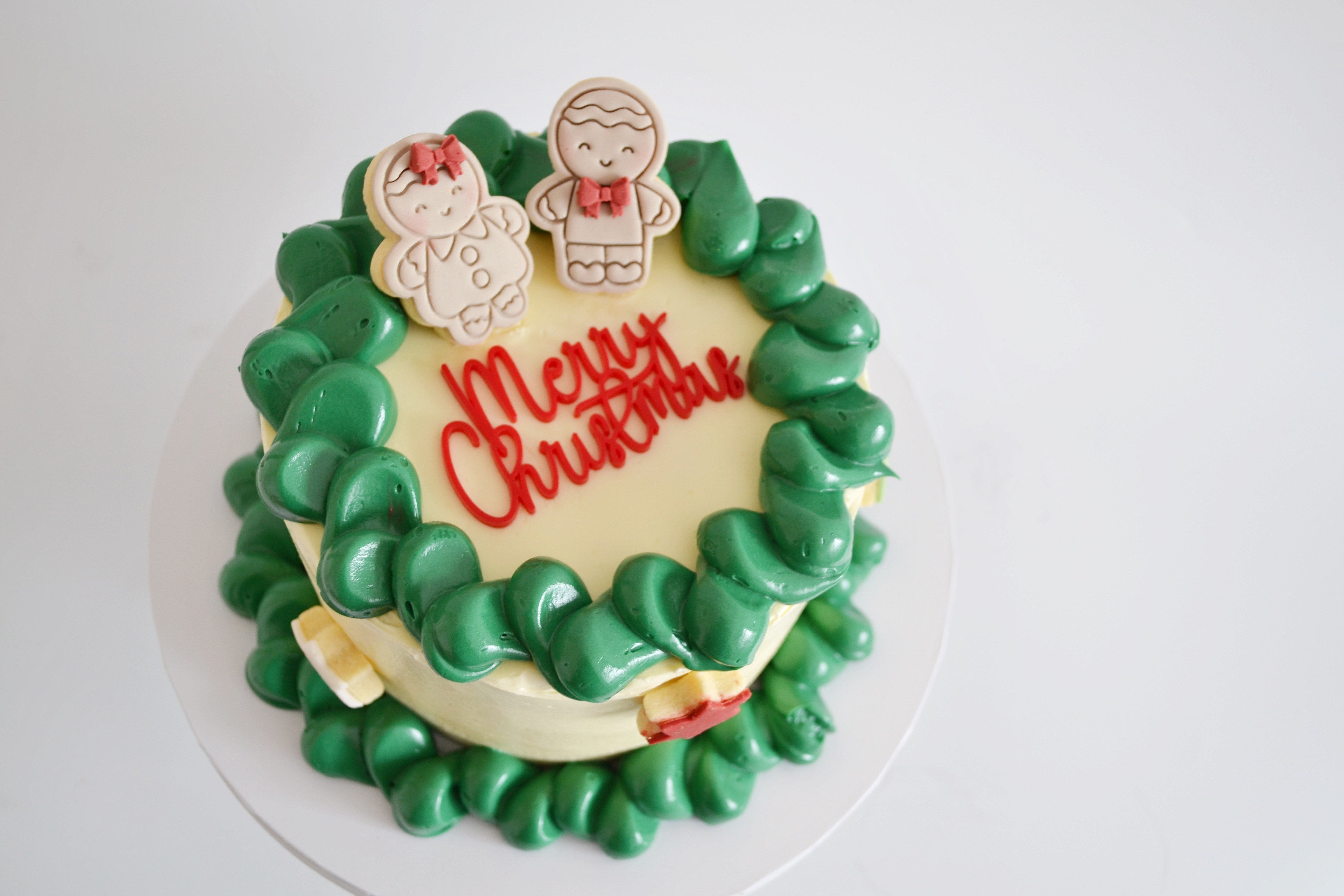 Gingerbread People Cake